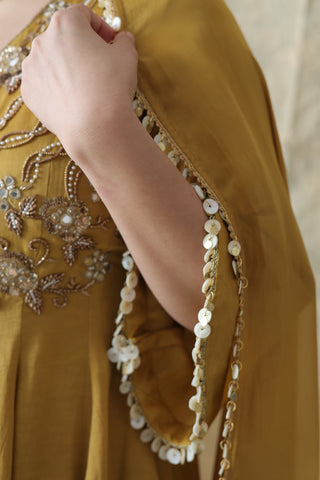 Zariya Short Anarkali With Tulip Pants