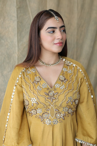 Zariya Short Anarkali With Tulip Pants