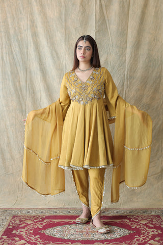 Zariya Short Anarkali With Tulip Pants