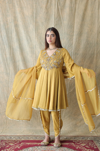 Zariya Short Anarkali With Tulip Pants