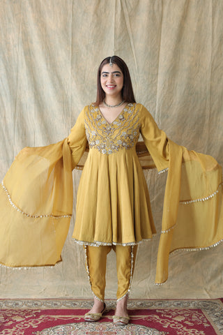 Zariya Short Anarkali With Tulip Pants