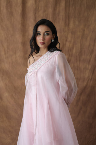 Khwaab One Shoulder Open Cape With Cigaratte Pants