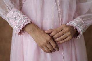 Khwaab One Shoulder Open Cape With Cigaratte Pants