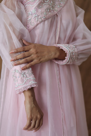 Khwaab One Shoulder Open Cape With Cigaratte Pants