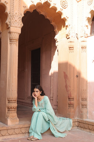 Firoza Boat Neck Kurta And Farsi Salwar Set