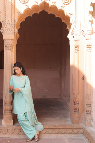 Firoza Boat Neck Kurta And Farsi Salwar Set