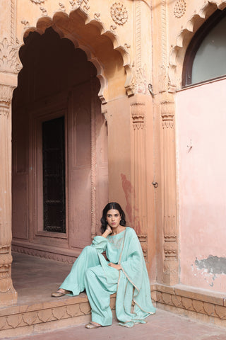 Firoza Boat Neck Kurta And Farsi Salwar Set