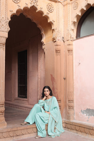 Firoza Boat Neck Kurta And Farsi Salwar Set