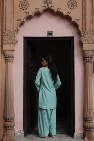 Firoza Boat Neck Kurta And Farsi Salwar Set