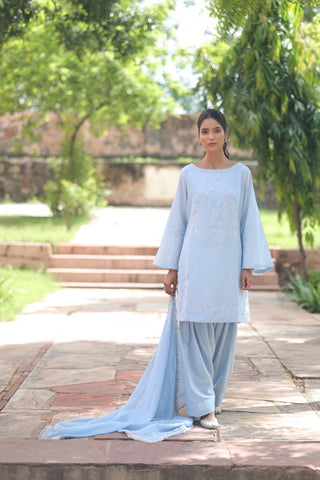 Fiza Boat Neck Kurta And Farsi Salwar Set