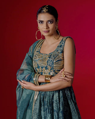 Neysa Sharara Set