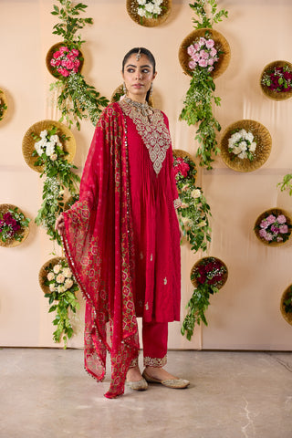 Hariyali Pintuck Set