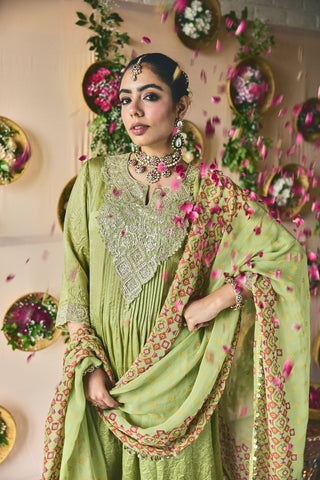 Hariyali Pintuck Set