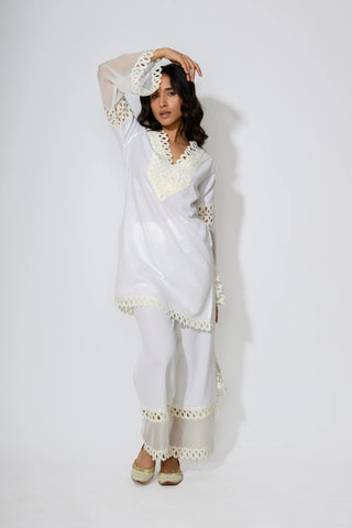 Whisper White Set