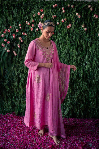 Crushed silk kurta with Embroidery and Silk Pants with Net Dupatta