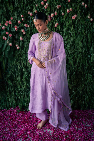 Rounded Neck Kurta Set with Floral and Sequin Embroidery