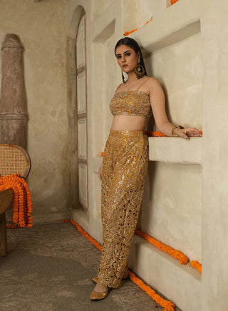 Sarayu Cape Set