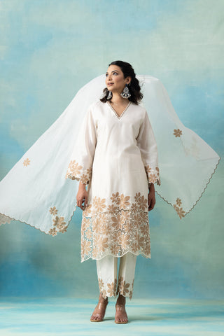 Coral Jaali Set