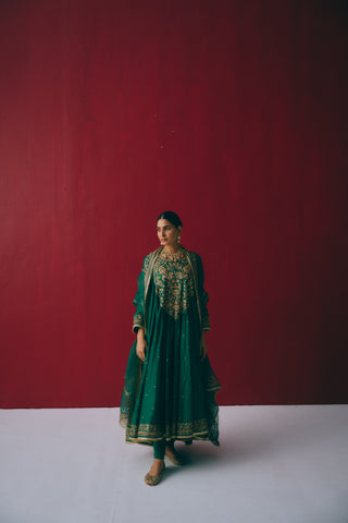 Zumurrud Anarkali Set