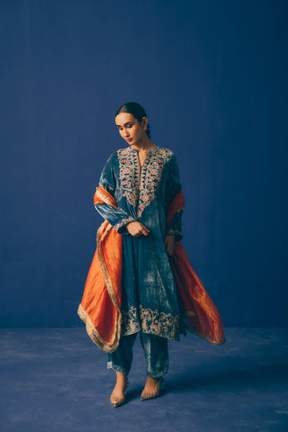 Turquoise Basalte Velvet Kurta Set
