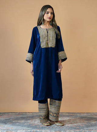 Yashvi Velvet Set